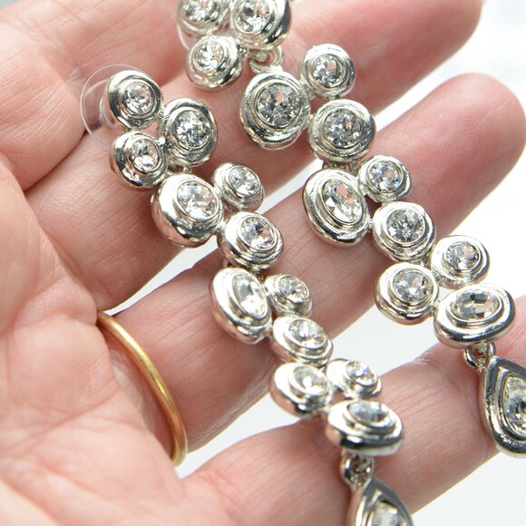 Oscar de la Renta Crystal Drop Earrings - Picture 2 of 5